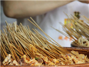 Eating in Jinli Pedestrian Street in Chengdu