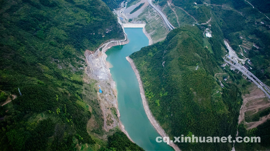 Aerial photos of highways in the 'Mountain City'