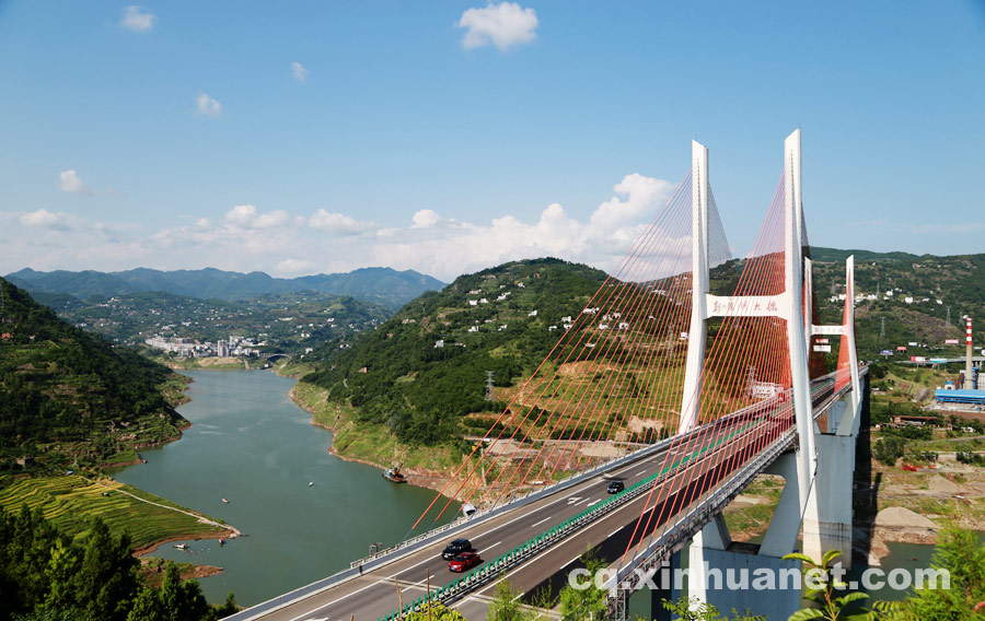 Aerial photos of highways in the 'Mountain City'