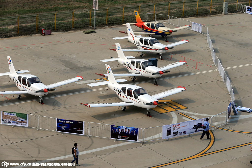 More than 100 aircraft displayed at Aviclub Carnival in N China