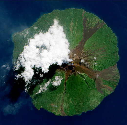 NASA: spectacular volcano eruptions seen from space