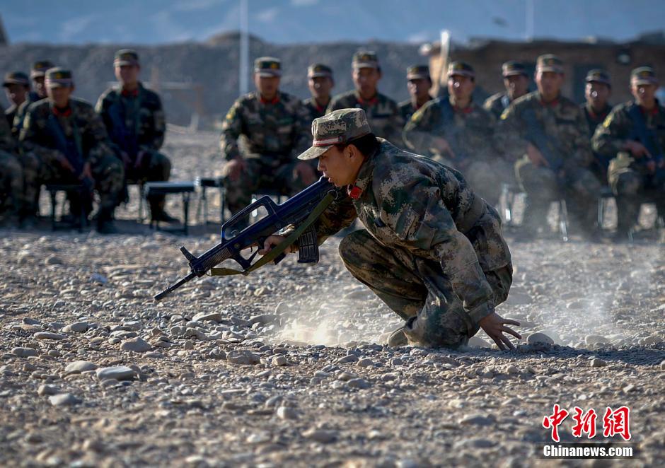 New recruits take training in Kashi, Xinjiang