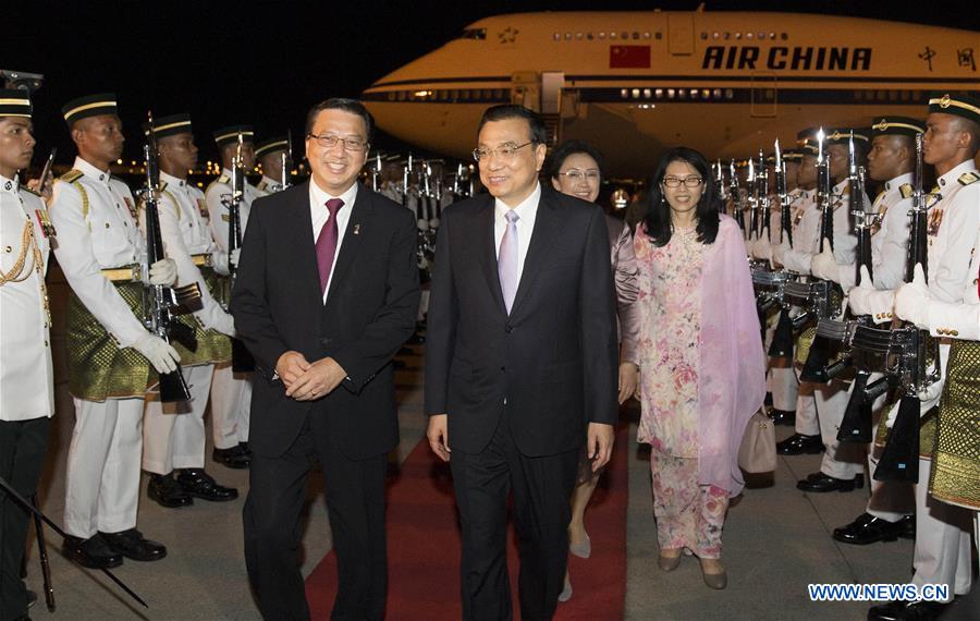 Chinese premier arrives in Malaysia for East Asian leaders' meetings