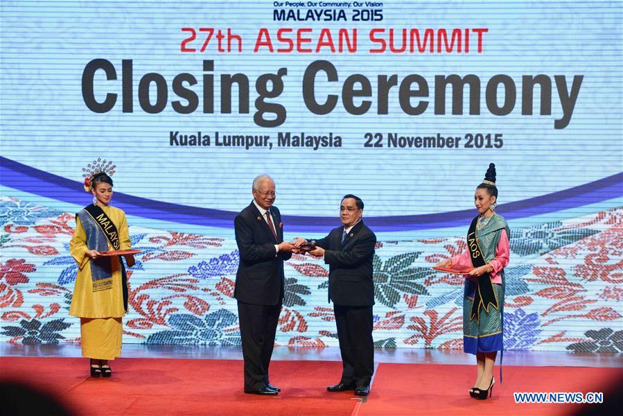 27th ASEAN summit concludes with adoption of landmark documents for bloc's further growth, prosperity