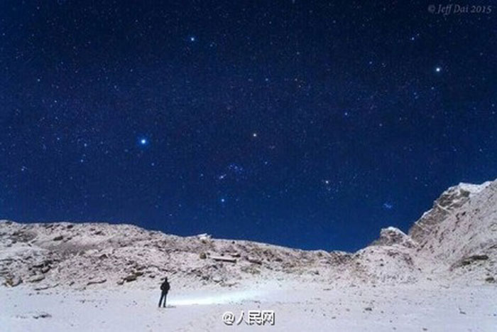 Young man spends four years shooting beautiful starlit skies
