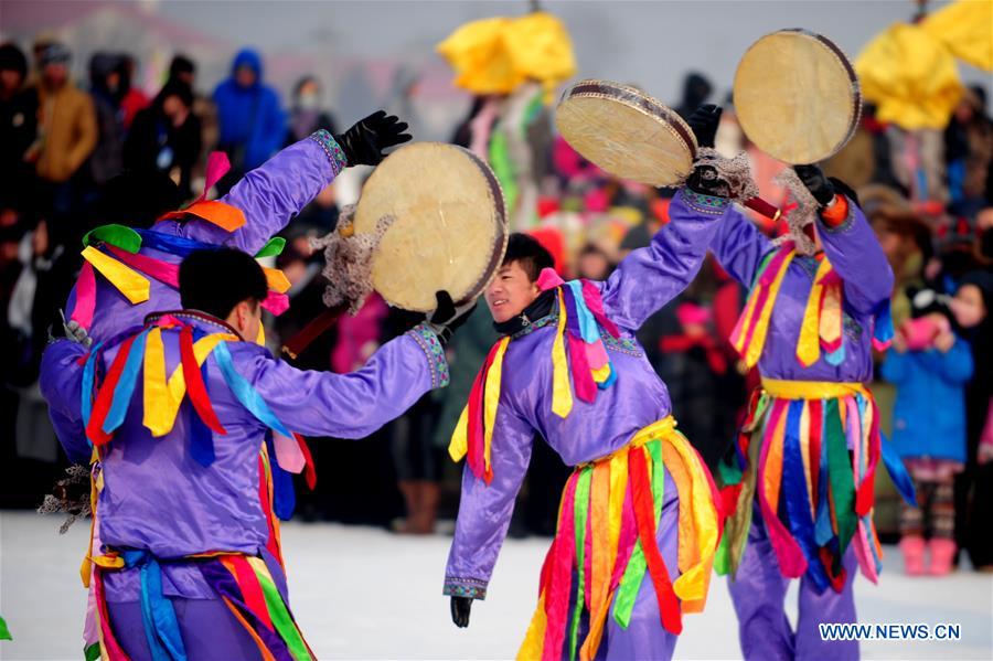 4th Wolong Lake Winter Fishing Festival opens in Liaoning 