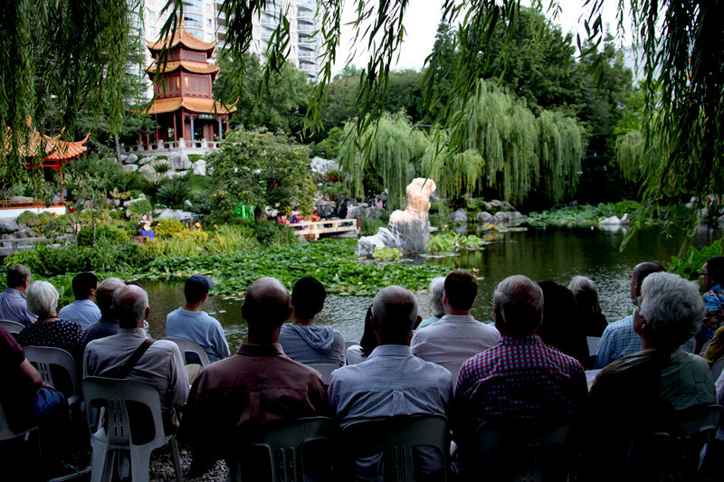 Eastern and Western Musicians Perform Together in Chinese Garden Sydney