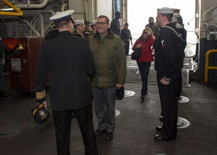 USS Boxer amphibious assault ship visits Hong Kong 