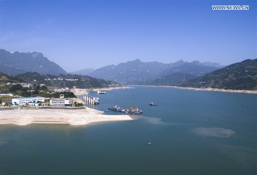 Water level of Three Gorges Dam upper streams plunges after discharging 