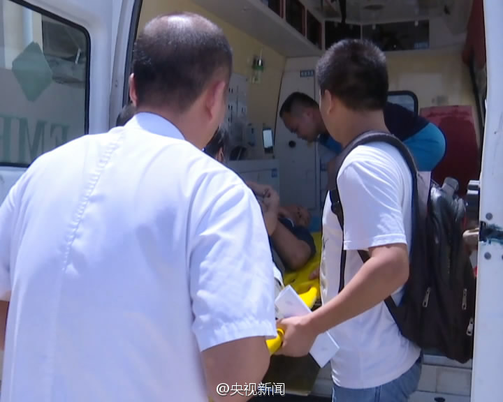 Xisha fisherman with cerebral embolism rescued by 
SCS Fleet helicopter