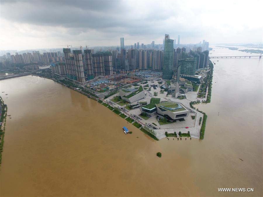 Water level in Changsha section of Xiangjiang River reaches record high