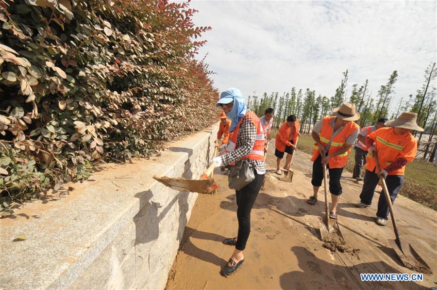 Water level of Xiangjiang river Changsha section drops below warning level