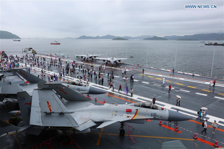 Chinese aircraft carrier formation opens for public to visit