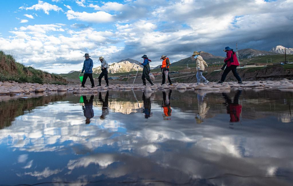 China launches new scientific expedition in Yangtze headwaters