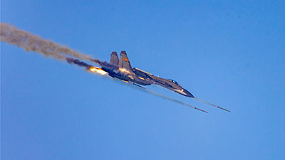 Fighter jet launchesrockets in live-fire exercise