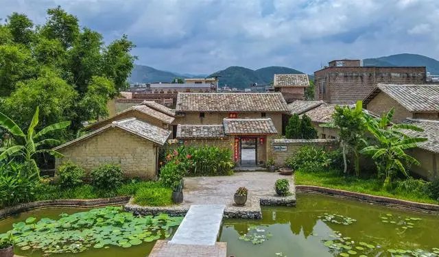 Rural planners help build beautiful countryside in S China’s Guangxi