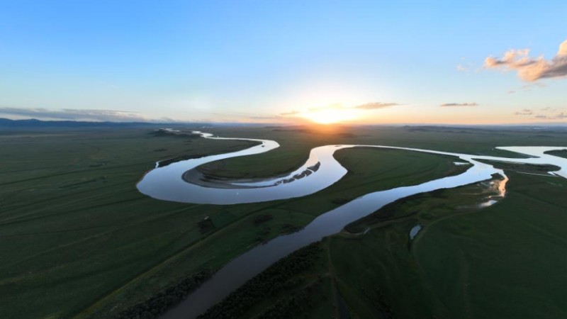 View of zigzag watercourse of Yellow River in Sichuan