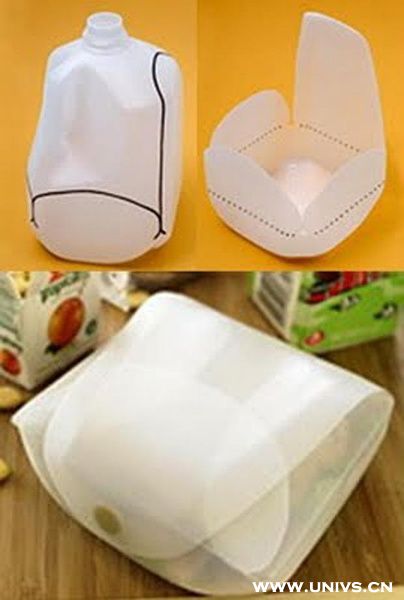 Beverage bucket turns into a wallet. (Source: Xinhuanet.com)