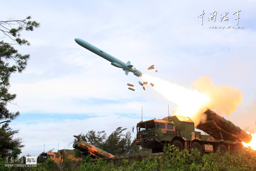 A shore-based missile regiment of the South Sea Fleet under the Navy of the Chinese People's Liberation Army (PLA) conducts military training. (navy.81.cn/Zhao Changhong, Shen Huayue)