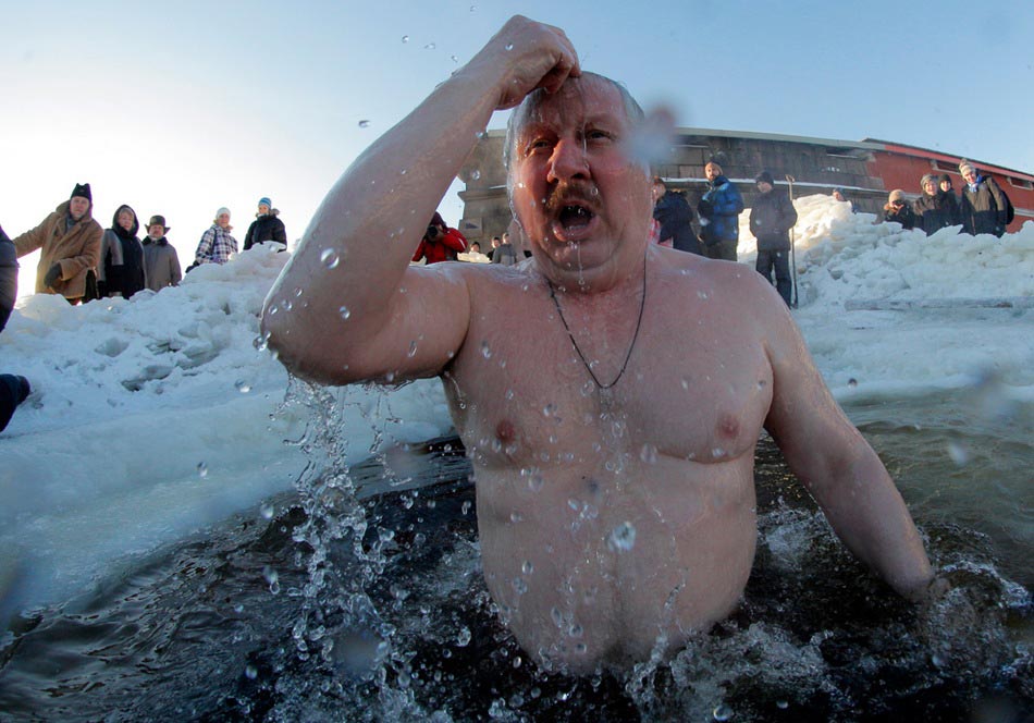 St.Petersburg, in celebration of Epiphany  (huanqiu.com)