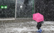 Late winter snowstorm hits New York