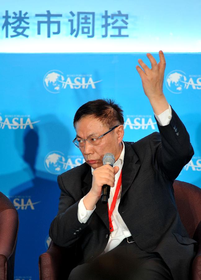 Ren Zhiqiang, Chairman of real estate developer Huayuan Group, speaks during the session of "Curbing Property Market the Right Way?" at the Boao Forum for Asia (BFA) Annual Conference 2013 in Boao, south China's Hainan Province, April 8, 2013. (Xinhua/Guo Cheng) 