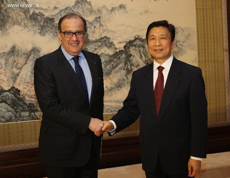 Chinese Vice President Li Yuanchao (R) meets with Taib Fassi Fihri, special envoy of Moroccan King Mohammed VI, in Beijing, capital of China, April 19, 2013. (Xinhua/Liu Weibing) 