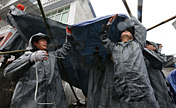 Soldiers in earthquake relief