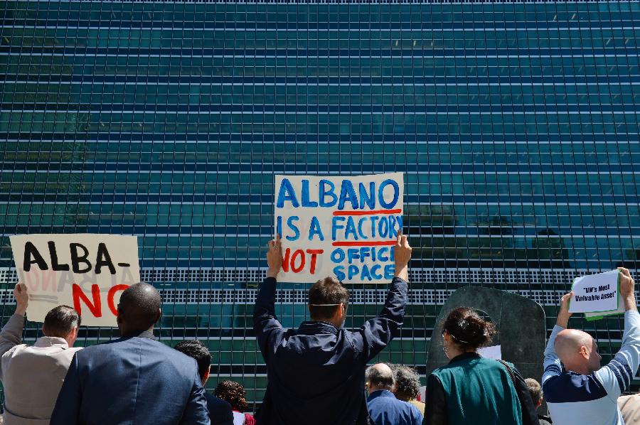 UN staff members take part in a protest demanding more decent working conditions, at the UN headquarters in New York, on May 1, 2013. (Xinhua/Niu Xiaolei) 