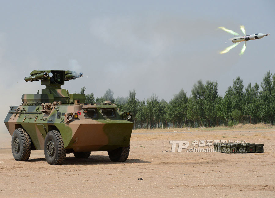 Cadets who will graduate from Langfang Barrack of Nanjing Artillery Academy of the Chinese People's Liberation Army (PLA) carried out a comprehensive live-ammunition tactical exercises at an artillery firing range in harsh conditions and complex environment. (China Military Online/Liu Fengan)