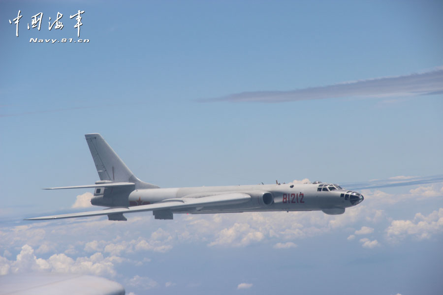 Recently, a bomber regiment under the aviation force of the East China Sea Fleet of the Navy of the Chinese People's Liberation Army (PLAN) organized its bombers to conduct real-combat drill in complex electromagnetic environment. (Chinamil.com.cn/Yang Aiguo)