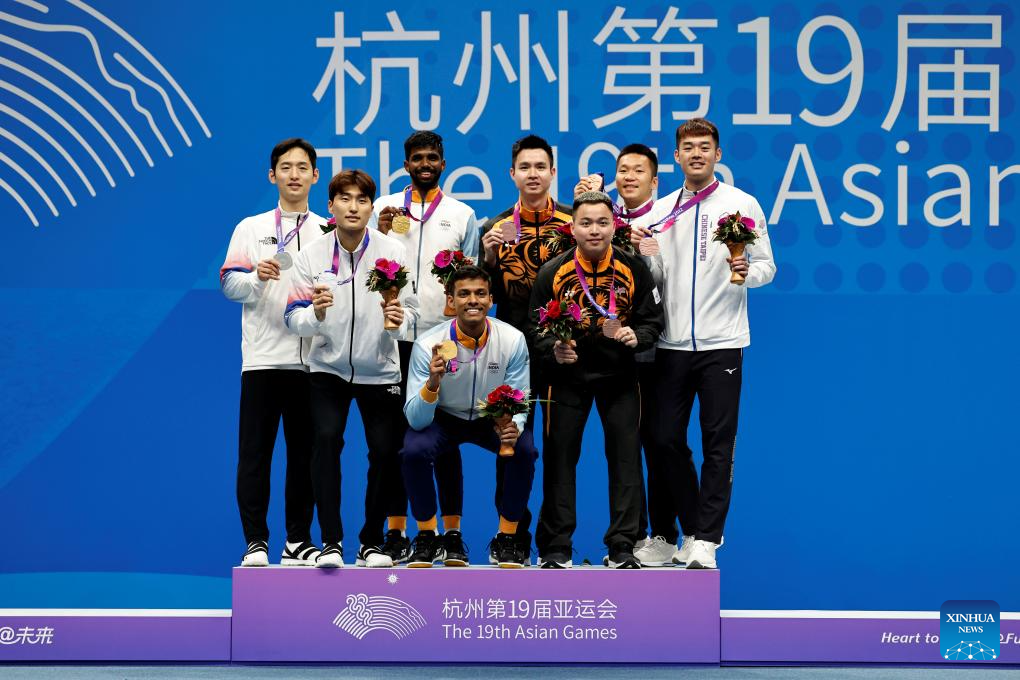 India wins gold of Men's Doubles of Badminton at 19th Asian Games